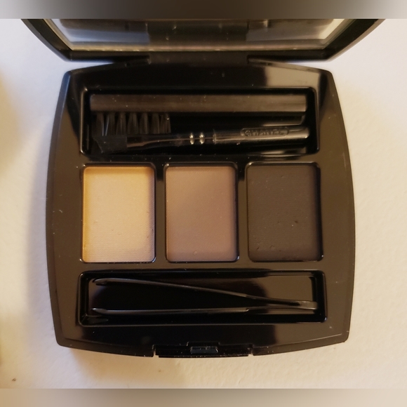 🧨Sold🧨 CHANEL Perfect Brows - Picture 2 of 2